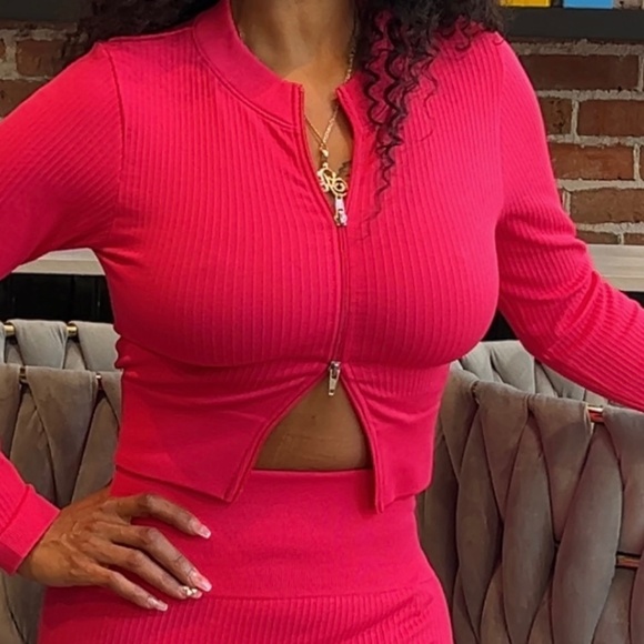 Pink work out set - Picture 2 of 2